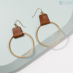 Elegant Brown Hoop Earrings For Everyday, Elegant Brown Hoop Earrings, Trendy Adjustable Dangle Hoop Earrings, Trendy Metal Wrap Earrings, Minimalist Brown Hoop Earrings For Gift, Modern Small Hoop Brown Earrings, Adjustable Minimalist Earrings For Party, Trendy Small Hoop Brown Earrings, Modern Brown Small Hoop Earrings