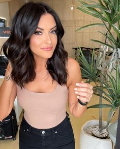 Tia Booth, Bachelor In Paradise, Dark Brunette Hair, Layered Haircuts For Medium Hair, Dark Brunette, Dark Hair With Highlights, Hair 2024, Brown Hair Balayage, Haircuts For Medium Hair