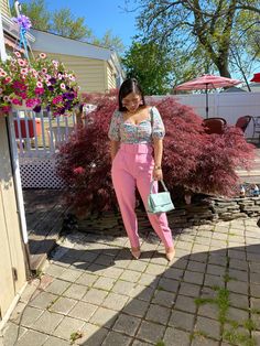 Rose Pink Pants Outfit, Pink Dress Pants Outfit Business Casual, Zara Belted Pants Outfit, Pink Formal Pants Outfit, Pink Slacks Outfit Work, Zara High Waisted Pants Outfit, Pink Slacks Outfit, Belted Pants Outfit, Pink Pants Outfit Work