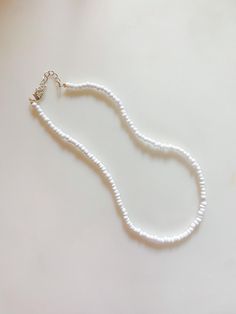 - White beaded choker - Adjustable from 13 to 15inches Beaded Necklaces, Chain Choker, Beaded Choker, White Beads, Gold Hoop, Gold Stars, How To Make Beads, Paper Clip, Chain Styles