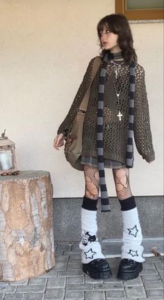 Jp Street Fashion, Alt Fashion 2023, Mushrooms Outfit, Types Of Styles Aesthetic, Grunge Streetwear Outfits, Peony Aesthetic, Dress Above The Knee, Estilo Harajuku, Mode Grunge