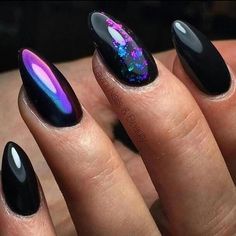 Purple Chrome Nails, Scissor Hands, Chameleon Nails, Unghie Sfumate, Chrome Nail Powder, Chrome Nails Designs, Mirror Nails, Goth Nails, Purple Nail