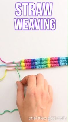 someone is knitting the ends of a rainbow striped straw weaving project with text overlay