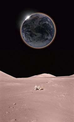 an image of the earth seen from the surface of the moon with caption in russian