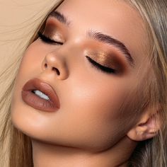 Coffee Makeup Look, Rust Makeup, Warm Autumn Makeup, Autumn Eyes, Warm Smokey Eye, Everyday Eyeshadow, Wedding Hairstyles And Makeup