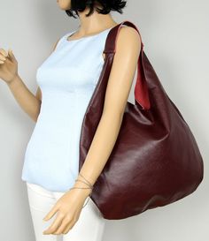 Oversized bag - hobo bag Elegant and stylish hobo bag made from high quality leather.The hobo bag can be worn as a shoulder bag .Spacious interior provides room for all the daily essentials and more. This bag is perfect as your everyday bag, which can fit an IPAD, A4 files, books, magazines, cosmetic bag as well as many accessories.* Different colors* Waterproof* Easy to clean* Includes internal pockets for mobile phone and other small items.* Top closure magnet for securityHeight from top of ha Crossbody Hobo Bag For Errands, Leather Tote Baguette Bag With Single Shoulder Strap, Crossbody Hobo Bag With Single Shoulder Strap For Errands, Leather Baguette Bag With Single Shoulder Strap, Shopping Hobo Bag With Single Shoulder Strap, Versatile Hobo Bag With Leather Lining For Daily Use, Chic Hobo Bag With Leather Lining For Everyday Use, Versatile Everyday Hobo Bag With Leather Lining, Hobo Bag With Single Shoulder Strap For Errands