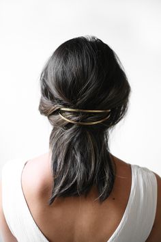 Gold Hair Accessories, Short Hairstyle, Half Up Hair, Gold Hair, Hair Envy, Half Up, Diy Hairstyles