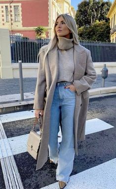 Fall White Trousers Outfit, Fashion Buyer Outfit, March New York Outfits, February Fashion 2024, What To Wear In Nyc In March, Nyc Broadway Outfit, Mom Fall Outfits 2023, Really Cold Weather Outfits, Light Wash Jeans Outfit Fall