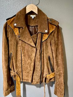 Vintage suede motorcycle jacket in good condition. Casual Suede Biker Jacket For Fall, Brown Suede Long Sleeve Biker Jacket, Brown Suede Biker Jacket, Winter Leather Jacket With Suede Overlays, Long Sleeve Leather Jacket With Suede Overlays For Winter, Winter Brown Suede Biker Jacket, Long Sleeve Suede Biker Jacket For Fall, Suede Outerwear With Suede Overlays For Fall, Spring Brown Leather Jacket With Suede Overlays