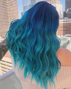 Ombre Hair Color Ideas, Peekaboo Highlights, Blue Ombre Hair, Color Melt, Hair Color Unique, Cute Hair Colors, Beautiful Hair Color, Hair Color Purple, Pretty Hair Color