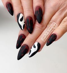 17. Sinister Blood Drip and Mask Design Vampire Nails Designs, Leopard Nail Designs, Blood Nails, Unique Manicure, Halloween Nail Ideas, Cheetah Nail Designs, Black Halloween Nails, Horror Nails, Holloween Nails