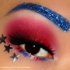 Fourth of July eye makeup 4th Of July Looks Makeup, Creative Eyeliner, Eyeliner Designs, Cute Eyeshadow Looks, 4th Of July Nails, Holiday Makeup, Blue Eyeshadow