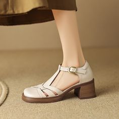 Welcome to Awakecrm Store! Caged Shoes, Female Sandals, Work Pumps, Pointy Pumps, Womens Gladiator Sandals, Roman Sandals, Off White Shoes, Woven Sandals, Ankle Strap Pumps