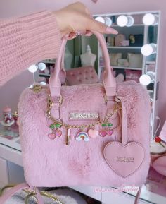 Girly Purse, Cute Hand Bags, Juicy Couture Purse, Expensive Bag, Pink Lifestyle, Luxury Bags Collection, Juicy Couture Bags, Girly Bags, Luxury Purses