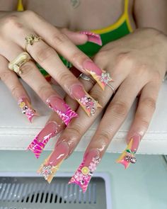 Ducky Nails, Inspo Acrylic Nails, Nail Inspo Acrylic, Good Nails, Freestyle Nails, Acrylic Toe Nails