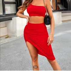 Both Pieces Never Worn. Nwot. Size Large. Top Is Stretchy Skirt Has A Zipper Slight Stretch Top Rojo, Thigh Sleeve, Thigh Skirt, Shein Skirts, Tight Dress Outfit, One Shoulder Crop Top, Stretchy Skirt, Top Skirt Set, Plain Tops