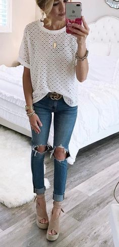 For Everyone. Blog @ #DapperNDame Pinterest. dapperanddame.com Tops Outfit Ideas, Outfit Ripped Jeans, Tops Outfit, Summer Fashions, White Eyelet, Summer Fashion Outfits, Fashion 2018, Cute Summer Outfits, Casual Style Outfits