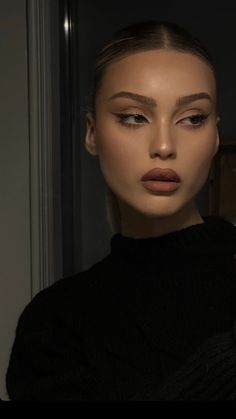 Dark Makeup, Glowing Makeup, Creative Makeup Looks, Face Card, Eyeliner Looks, Makeup Makeover, Makeup Techniques