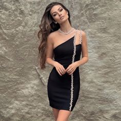 One Shoulder Sleeveless Drill Chain Mini Bandage Dress Porto Rico, Dress Sleeve Styles, Evening Dresses Elegant, Evening Party Dress, Club Dresses, Bandage Dress, Mini Black Dress, Elegant Dresses, Puerto Rico