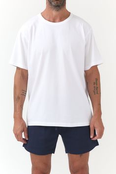 The Carson T-Shirt is cut from 220gsm combed cotton for an extra soft feel. Designed for a boxy fit look that is timeless and classic. Washable Material 100% Cotton Relaxed Fit T-shirt With Straight Hem For Everyday, Boxy Crew Neck T-shirt, Boxy White T-shirt For Streetwear, White Boxy T-shirt For Streetwear, Classic Relaxed Fit Plain T-shirt, Solid Color Boxy Crew Neck T-shirt, Solid Color Boxy T-shirt With Crew Neck, Classic Plain T-shirt With Relaxed Fit, Classic Solid Color Tops With Straight Hem