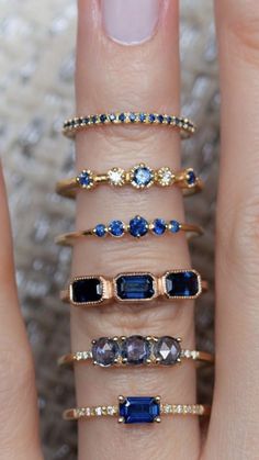 Three Stone Rings Gemstone, Jewelry Accessories Aesthetic Rings, Stylish Gold Earrings, Engagement Ring Non Traditional, Necklace Women Gold, Women Gold Chain, Gold Chain Design, Mexican Jewelry, My Pinterest