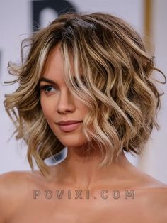 35 Trending bob haircut with Layers 2024 - Styles for Every Hair Type: Curly, Straight, and Wavy Short Hairstyle With Long Layers, Wavy Short Bob Haircuts, Medium Wavy Bob Hairstyles Beach Waves, Bob Lengths Chart, Choppy Wavy Bob, Curly Textured Bob, Bariatric Haircuts, Textured Wavy Bob, A Line Curly Bob