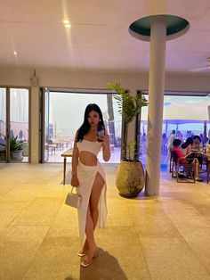 Latina Outfits Party, Mexico Trip Outfits, Outfit Latina, Artist Room, Latina Outfits, Outfit Inspo Summer, Latina Fashion, Summer Beach Outfit