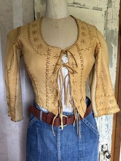 70s VINTAGE Country Western Bohemian Deerskin ARTIST Handmade Leather Jacket | eBay Western Vintage Aesthetic Outfits, Western Influence Fashion, 70s Western Aesthetic, Authentic 70s Fashion, 70s Medieval, 70s Fall Fashion, 70s Western Fashion, Vintage Western Outfits, Vintage Western Shirts