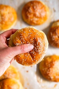 Soft and fluffy homemade gluten-free hamburger buns that come together in less than an hour! You'll never want store-bought again! Homemade Gluten Free Hamburger Buns, Best Gluten Free Hamburger Buns, Gluten Free Hamburger Buns Easy, Gluten Free Burger Buns Recipe, Gluten Free Sticky Buns, Gluten Free Sourdough Buns, Gluten Free Honey Buns, Gluten Free Brioche Buns, Gluten Free Buns Recipe