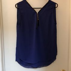 Never Been Worn!! Brand New Condition Cross Material In The Back Beaded Zipper Size Xxl But Very Loose And Flowy Open To Offers :) Casual Blue Blouse For Night Out, Blue Sleeveless Blouse For Night Out, Zip Up Shirt, Shirt Color, Colorful Shirts, Zip Ups, Color Blue, Top Blouse, Blouses