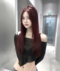 Karina Red Hair, Japanese Hair Dye, Red Hair Korean, Karina Hair, Red Hair Ponytail, Red Hair Outfits, Pretty Hair Cuts, Ulzzang Hair