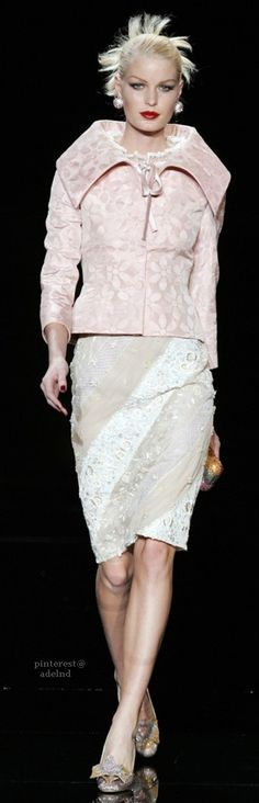 Valentino ~ CE♥ Valentino The Last Emperor, Valentino 2004, Interesting Dresses, Catwalk Collection, Designer Evening Gowns, Couture Designers