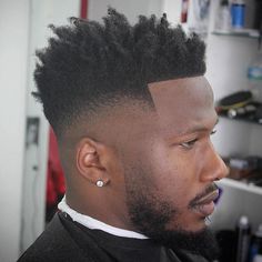 Natural Long Top Skin Fade Black Men Beard Styles, Afro Hairstyles Men, Low Fade Haircut, Black Men Beards, Black Men Haircuts, Haircut Pictures, Faded Hair