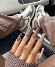 Fall nails Long Nail Designs, Thanksgiving Nails, Brown Nails, Hot Nails, Beauty Nail, Pretty Acrylic Nails, Fall Nail Designs, Fancy Nails, Cute Acrylic Nails