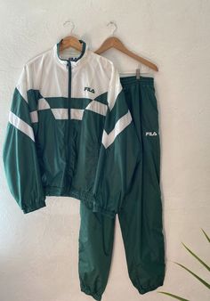 90s Sportswear Fashion, 90s Windbreaker Outfit, Fila Tracksuit, Windbreaker Outfit, 90s Sportswear