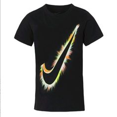 Nike Boys 4-5 Burst Logo Graphic Tee Size 5 Nwt, Genuine. Brand New With Tag, Unused, Ship With Care.E Kbl (Dl-E) Sold As Pictured!! Please Look At The Picture Carefully For Any Reference. 100% Authentic, Carried From Usa Brand Authorized Retailer Store Nike Black T-shirt For Spring, Nike Black Summer T-shirt, Multicolor Nike Crew Neck T-shirt, Nike Multicolor Graphic Print T-shirt, Nike Multicolor Short Sleeve T-shirt, Nike Multicolor Tops With Graphic Print, Nike Multicolor Graphic Print Tops, White Short Sleeve Shirt, Nike Boys