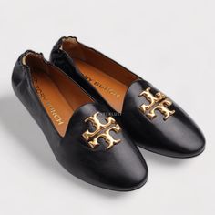 Tory Burch Tory Burch Black ‘Eleanor’ Loafers. Original Price:$345 Description Black ‘Eleanor’ Loafers From Tory Burch. Crafted From Leather, This Pair Features A Gold-Tone Logo Appliqu As Well As A Cream And Black Sole Made Of Leather And Rubber. Tory Burch Shoes, Flat Shoes Women, Loafer Flats, Tory Burch, Loafers, Size 6, Women Shoes, Cream, Leather