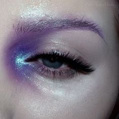 Iridescent purple eye makeup #eyes #eye #makeup #bright #bold #dramatic Pisces Rising, Eyeshadow Step By Step, Sugarpill Cosmetics, Swag Makeup, Smink Inspiration