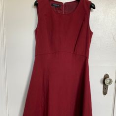 -Gorgeous Midi Dress With A Zipper On The Back -Linen Fabric -Fully Lined -Nwot, Never Worn, No Odor, No Stains, Perfect Condition. -Reach Out For More Photos Red A-line Lined Dress, Burgundy Fitted A-line Midi Dress, Fitted A-line Burgundy Midi Dress, Classic Red Knee-length Dress, New York Red, New York Dresses, York Dress, Fit And Flare Dress, Flare Dress