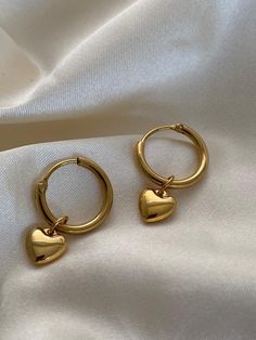 Golden Sofia Heart Dainty Earrings Jewlery Aesthetic, خواتم خطوبة, Stile Blair Waldorf, Fest Outfits, Earrings Golden, Dope Jewelry