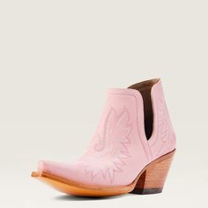 Dixon Bootie | Ariat Ariat Dixon Boot Outfit, Cowgirl Boots Short, Ariat Dixon Boot, Ariat Dixon, Rodeo Toys, Mens Hunting Boots, Womens Cowgirl Boots, New West, Side Design