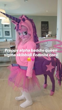 My Little Pony Costume, Trio Halloween Costumes, Funny Pix, Crazy Funny Pictures, Goofy Pictures, Extremely Funny Jokes, Very Funny Pictures, Couple Halloween, Really Funny Joke