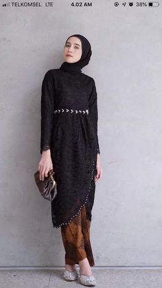 Brokat Modern, Hijab Gown, Dress Brokat Modern, Model Dress Kebaya, Hijab Stile, Hijab Ideas, Kebaya Brokat