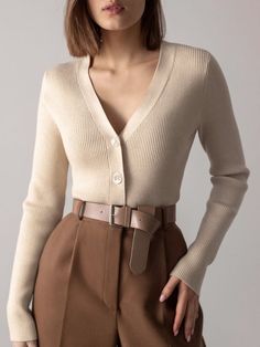 Mode Zendaya, Elegante Casual, Classy Work Outfits, Online Fashion Store, Brown Pants, Mode Inspo, Looks Chic, Rupaul, 가을 패션