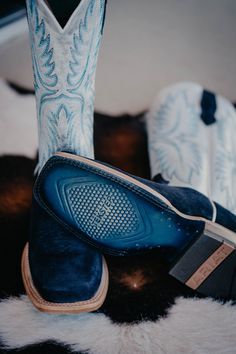 Women’s Cowgirl Boots, Teal Cowboy Boots, Blue Cowgirl Boots, Womens Ariat Boots, Country Shoes, Calamity Jane, Cowgirl Accessories