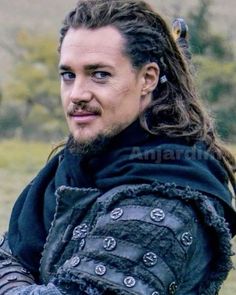 The Last Kingdom Series, Uhtred Of Bebbanburg, Vikings Valhalla, Alexander Dreymon, Film Man, Last Kingdom, Mens Hairstyles Thick Hair, Viking Hair, Leading Men