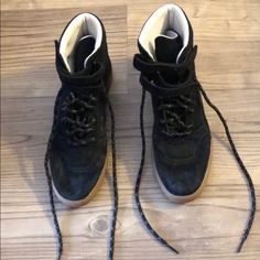 Puma Contact Suede Sneakers 7.5 Never Worn No Box Perfect Condition Shoes Puma, Puma Shoes, Pumas Shoes, Suede Sneakers, Sneakers Black, Womens Shoes Sneakers, Black Suede, Shoes Sneakers, Size 7