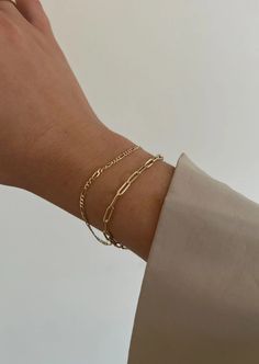 Paper Clip Petite Long Link Chain Bracelet 14k Gold - Kinn Figaro Chain Necklace, Link Chain Bracelet, Mini Top, Gold Bracelets, Figaro Chains, Figaro Chain, Classy Jewelry, Stacked Jewelry, Jewelry Lookbook