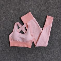 Product Details Soft stretch seamless fabric Thick material no see through Padded push up sports bra with removable pads Slim fit short sleeve yoga crop top shirt Long sleeve yoga crop top with thumb holes high waist seamless yoga pants Material: Cotton Blends Gender: WOMEN Sleeve Length(cm): Full Sport Type: Yoga Pattern Type: GEOMETRIC Feature: Anti-Pilling, Anti-Shrink, Breathable, Thermal, waterproof, Windproof Running Clothes Women, Yoga Crop Tops, Gym Suit, Crop Top Shirt, Sports Bra And Leggings, Yoga Suit, No See, Yoga Sports Bra, Yoga Set