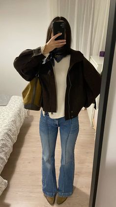 Outfits Clase, Fits Back To School, Rainy Weather Outfits, Autumn Winter Outfits, Ootd Winter, Western Style Outfits, Future Clothes, Winter Fit, Casual Preppy Outfits